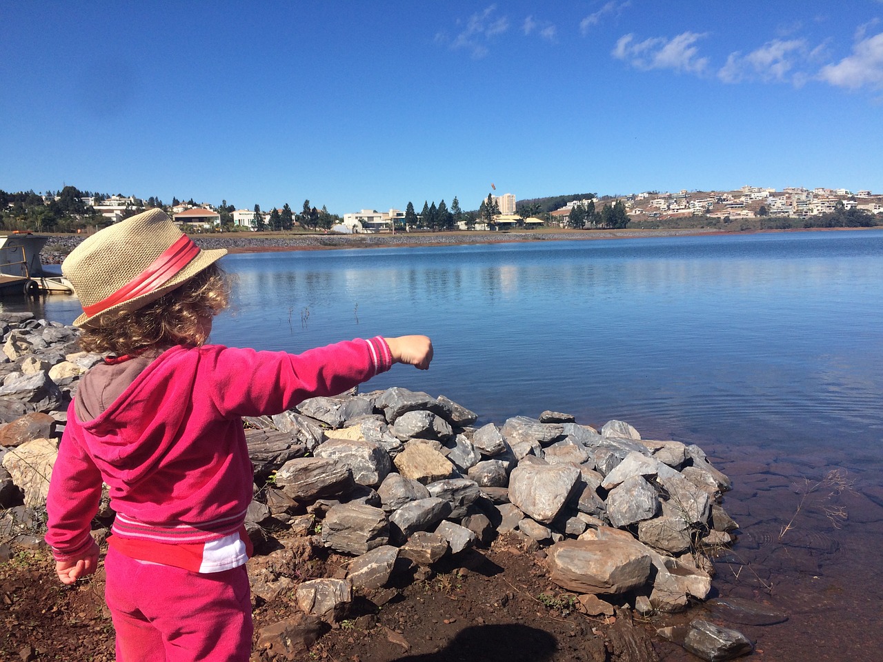 pond girl hat free photo