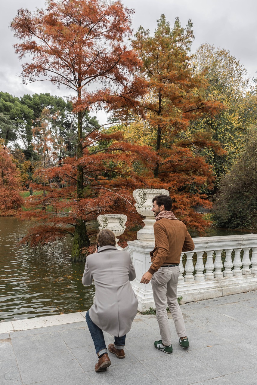 pond couple posture free photo