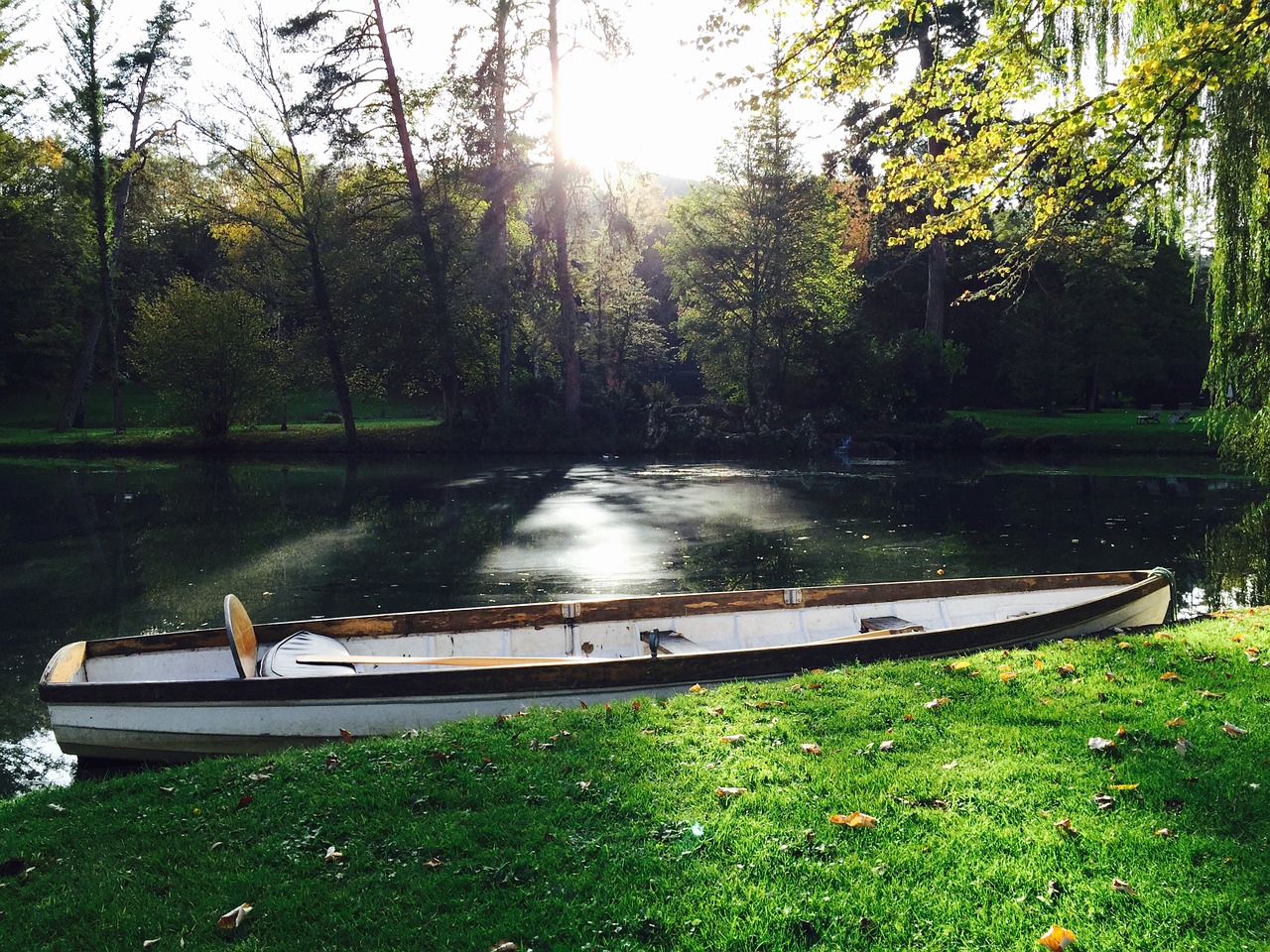 pond canoe water free photo