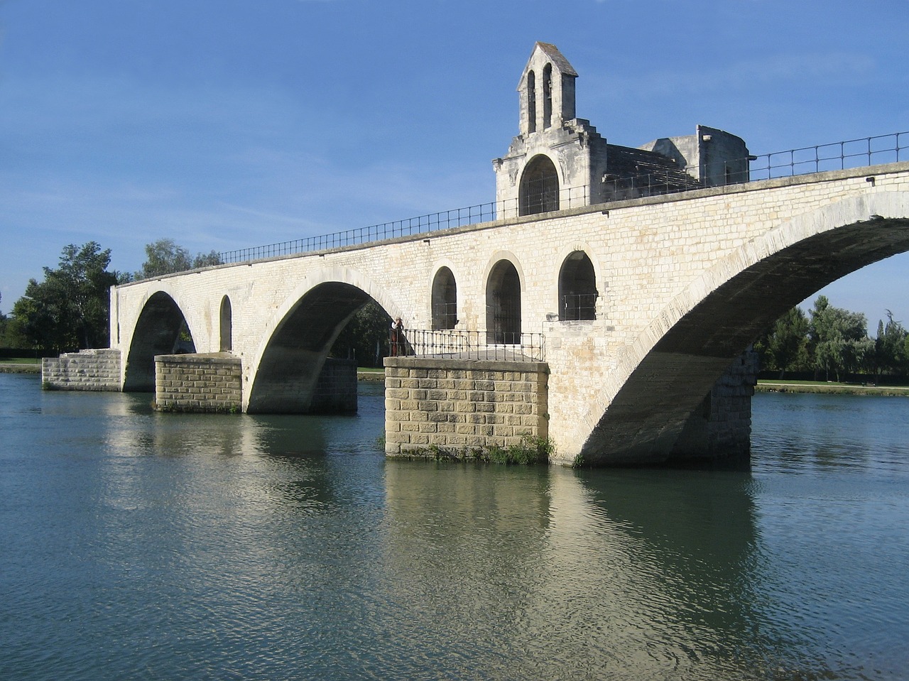 pont d'avignon saint-bénézet medieval free photo