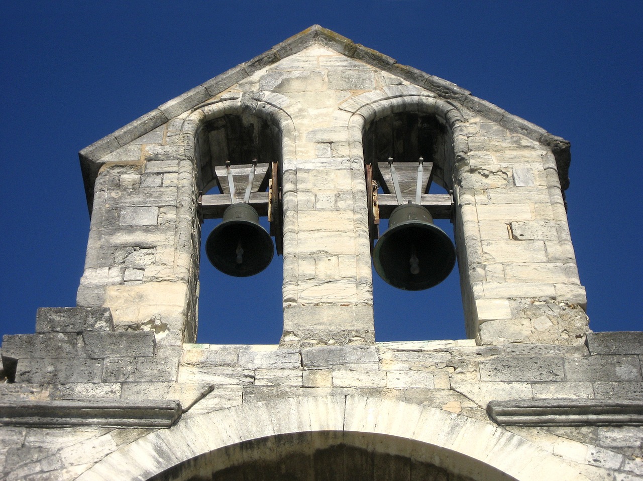 pont d'avignon saint-bénézet bells free photo