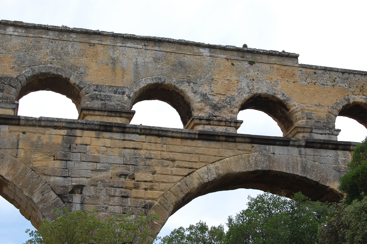 pont du gard romans antique free photo