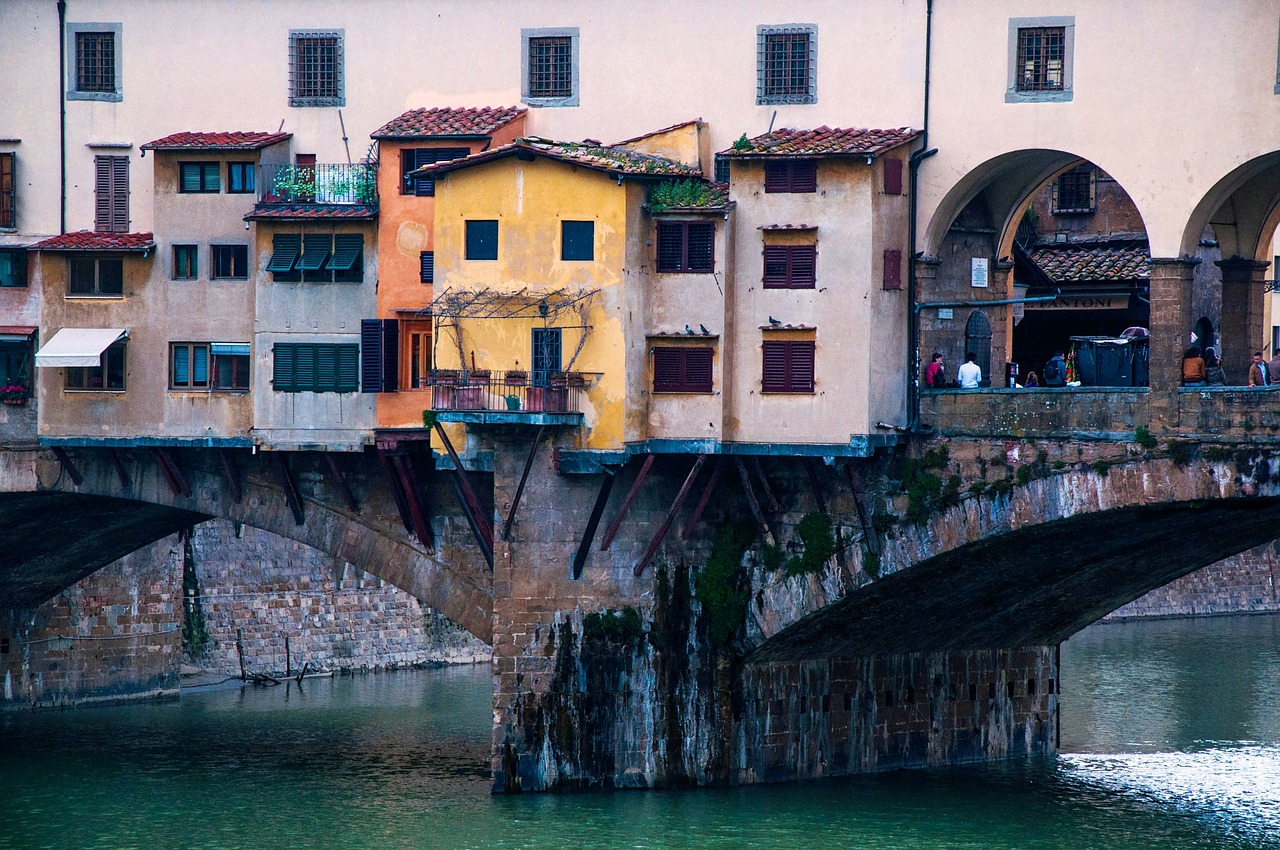 ponte vecchio florence tuscany free photo