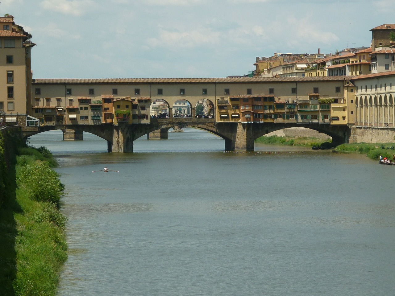 ponte vecchio tuscany italy free photo