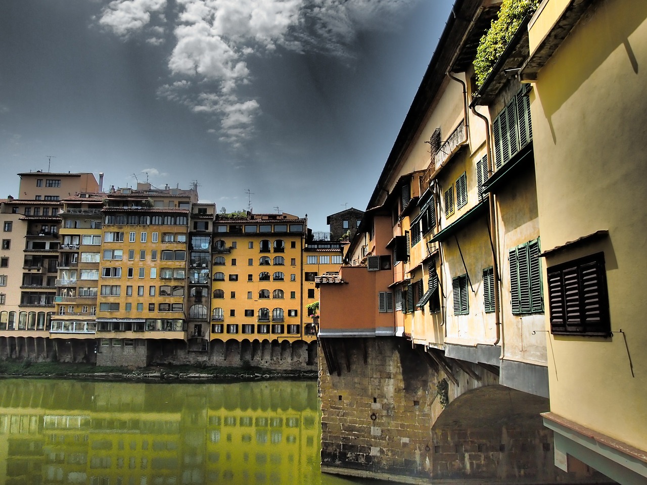 ponte vecchio florence sky free photo