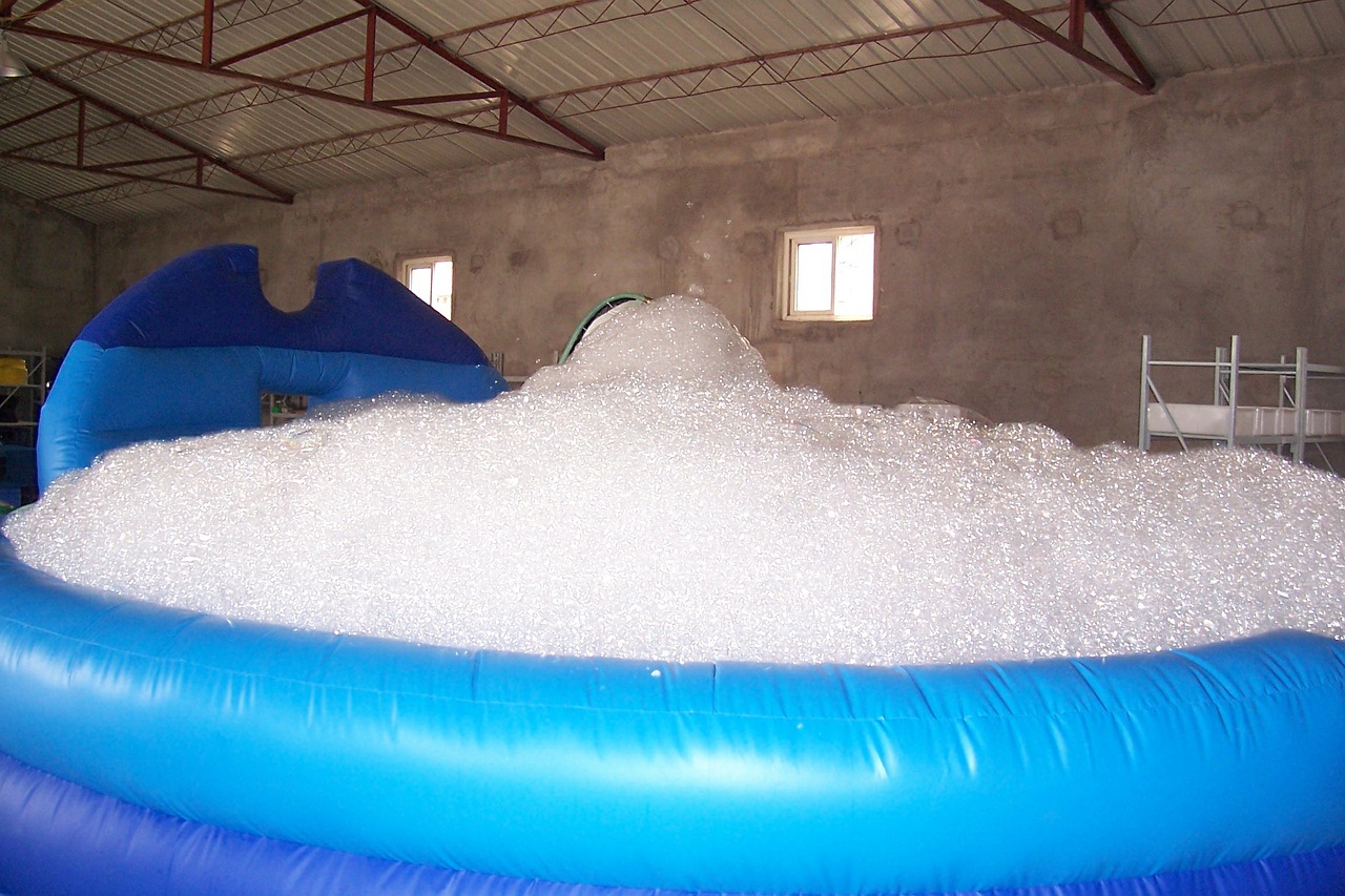 pool foam bath free photo