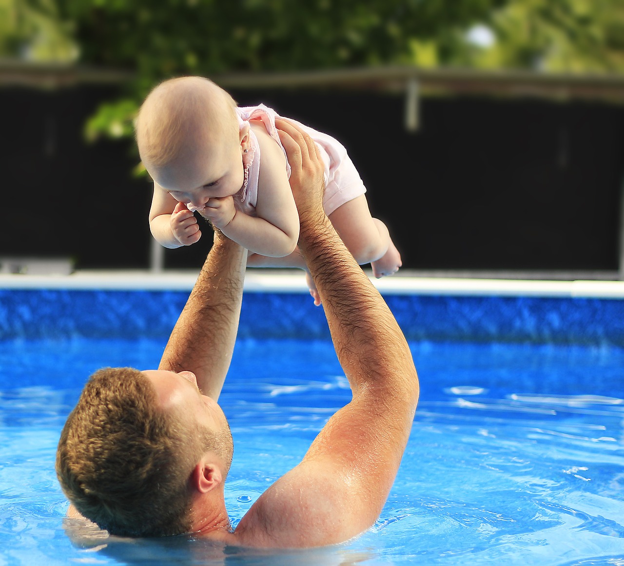 swimming pool meringue family free photo