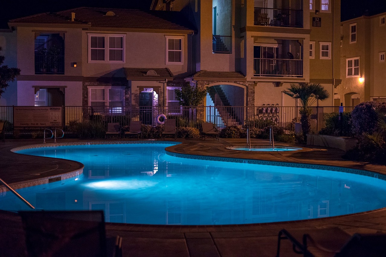 pool night swim free photo