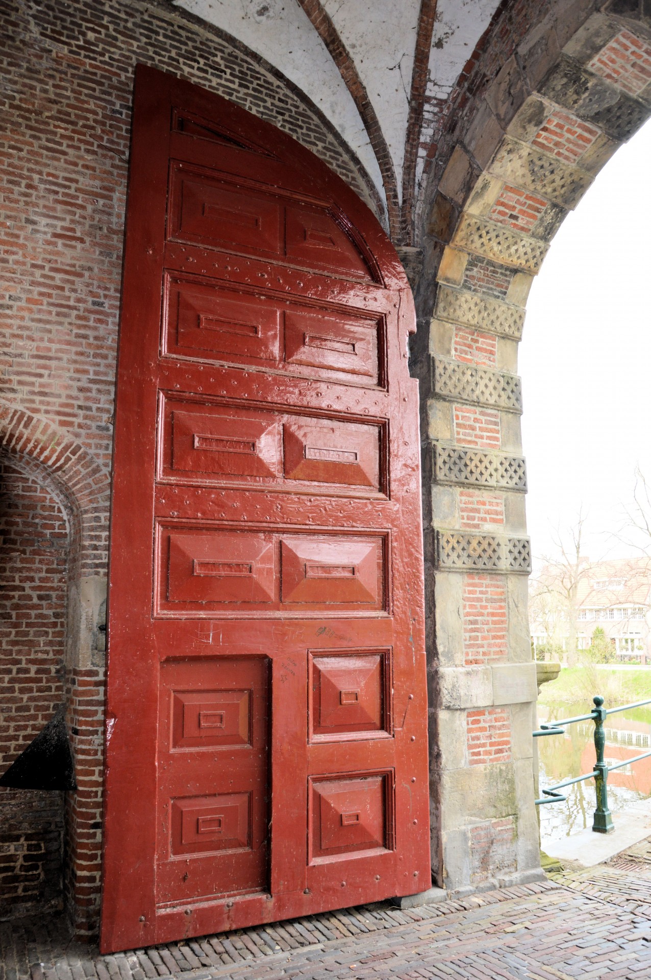 hoorn gate door free photo