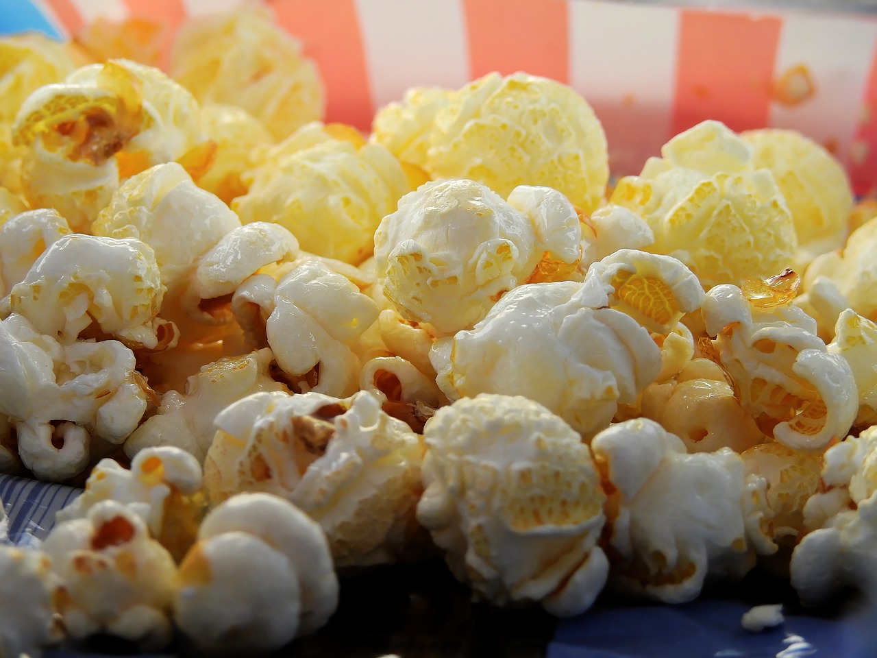 popcorn corn cinema free photo