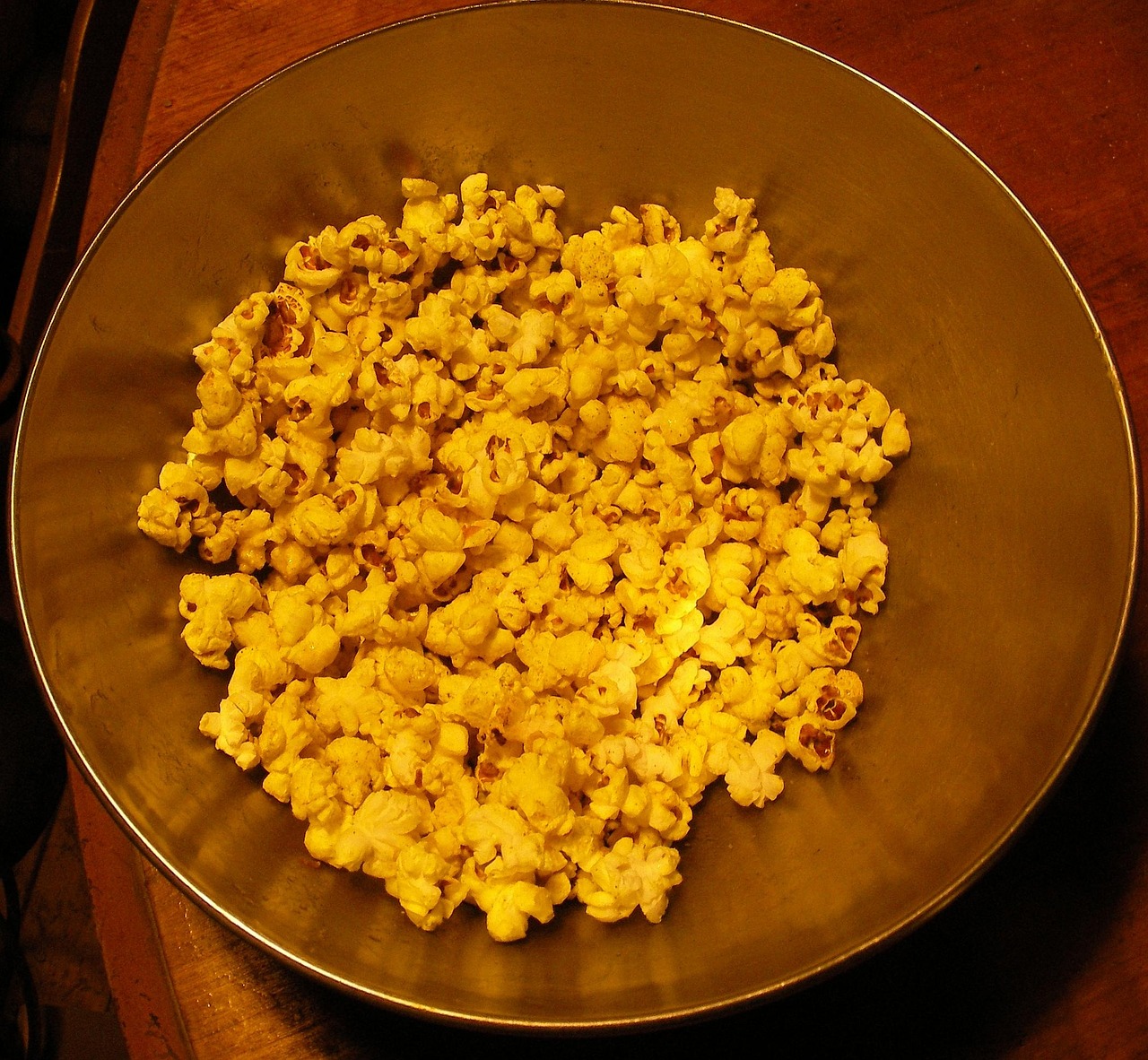 popcorn turmeric snack free photo