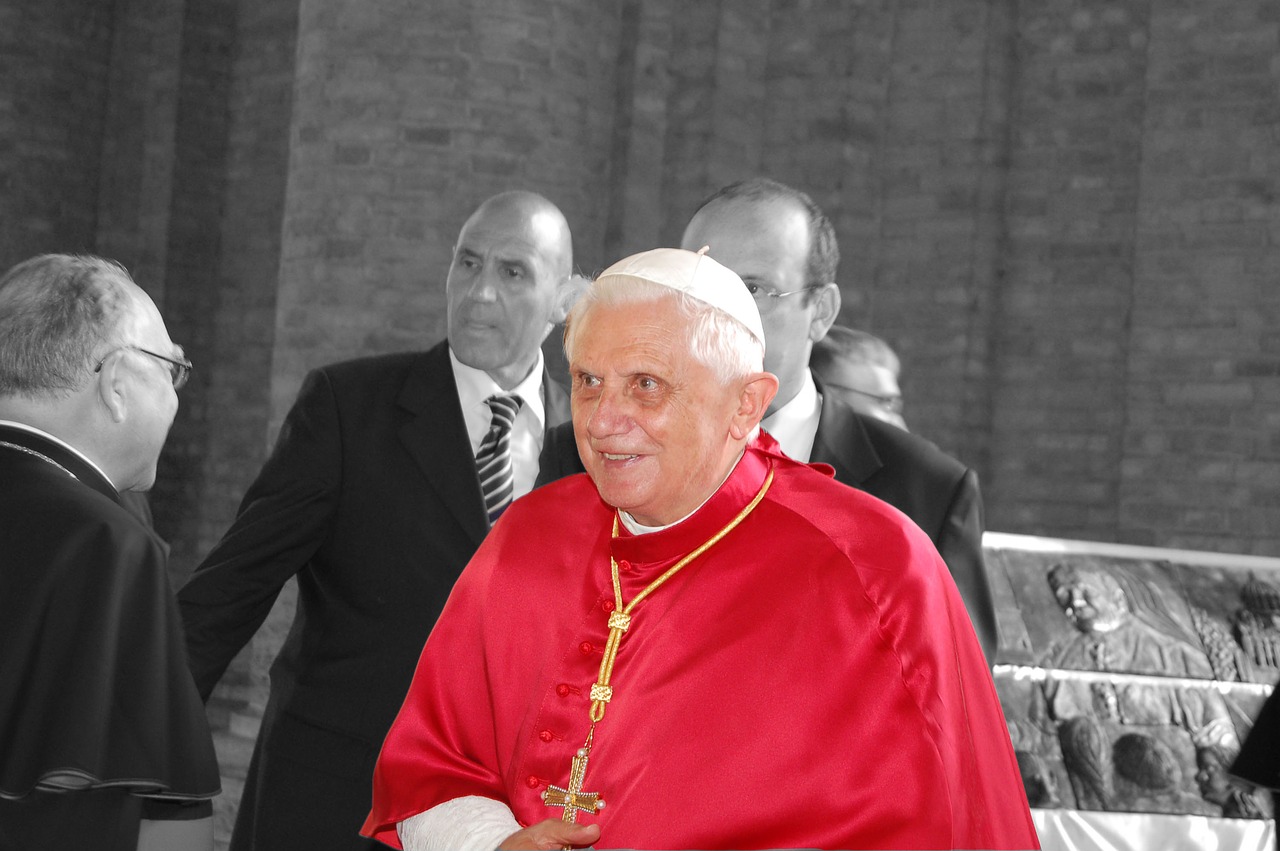 pope benedict xvi vatican free photo