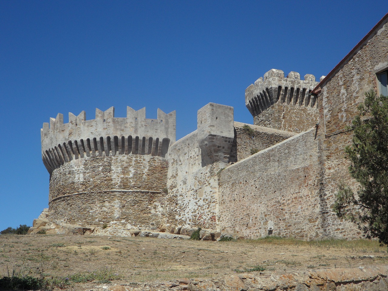 populonia gulf of baratti castle free photo