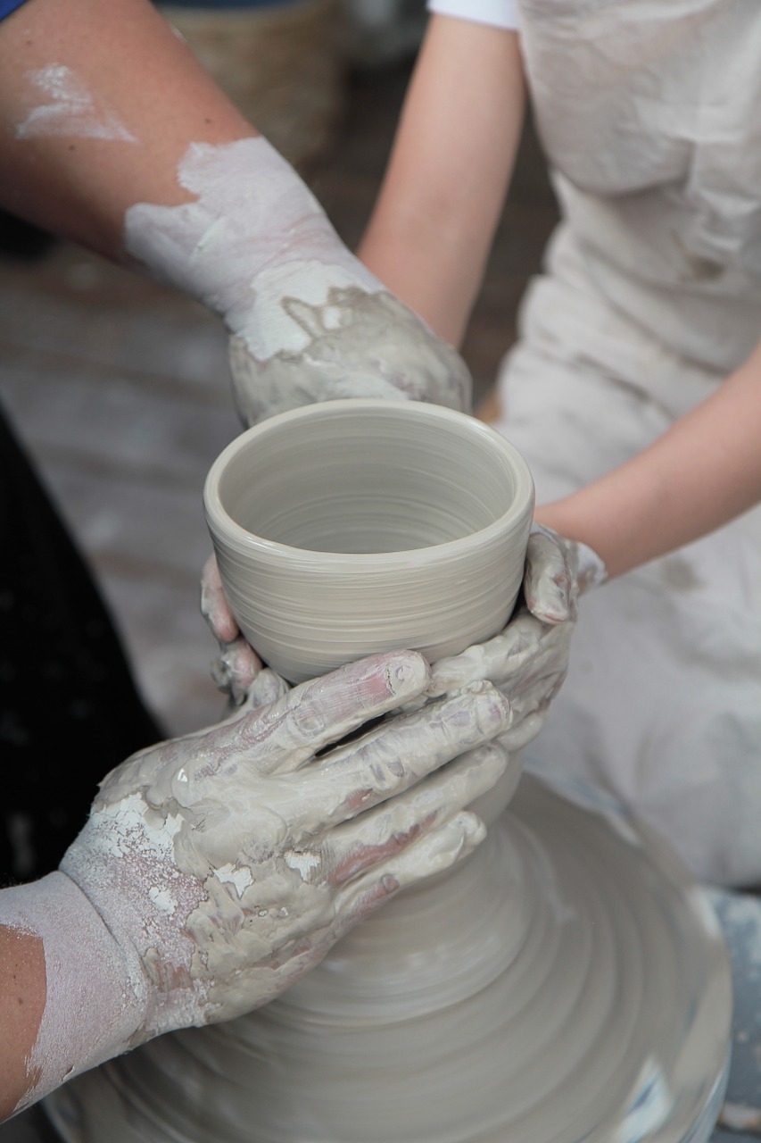 porcelain qualitative hand free photo