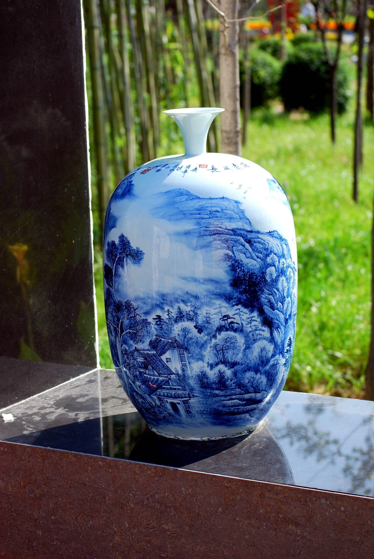 object art vase free photo