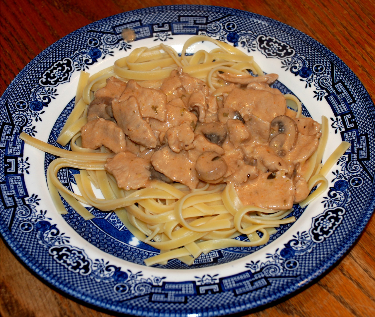 food dinner pork stroganoff free photo