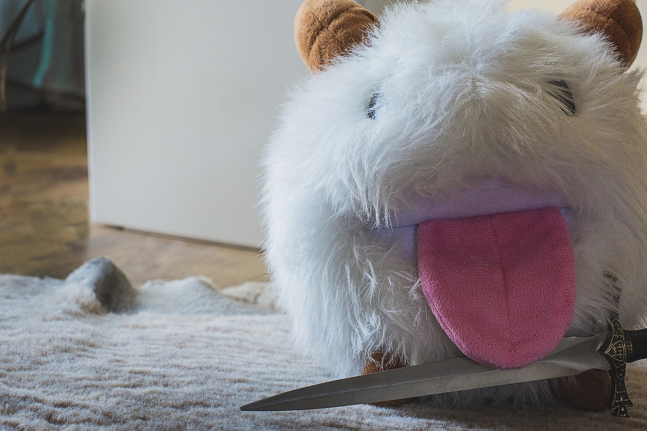 poro dagger plush free photo