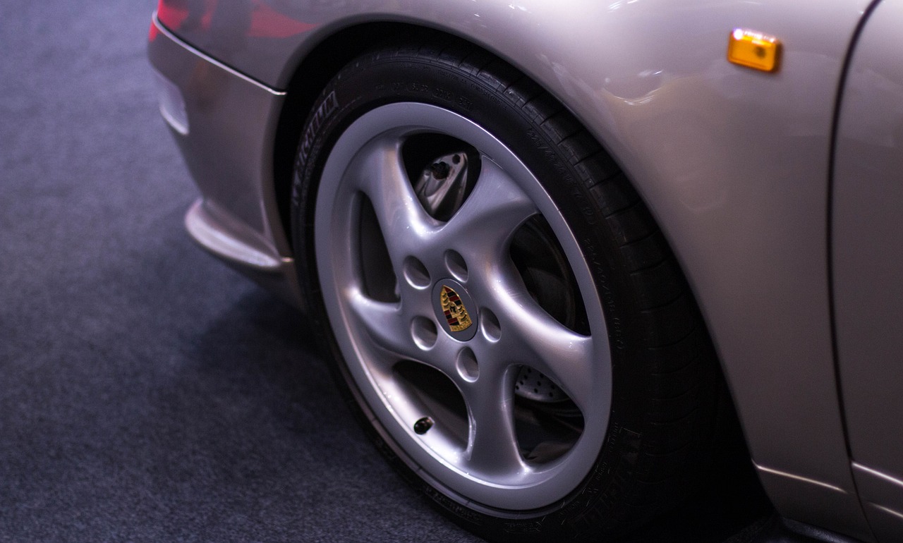 porsche 911 993 wheel free photo