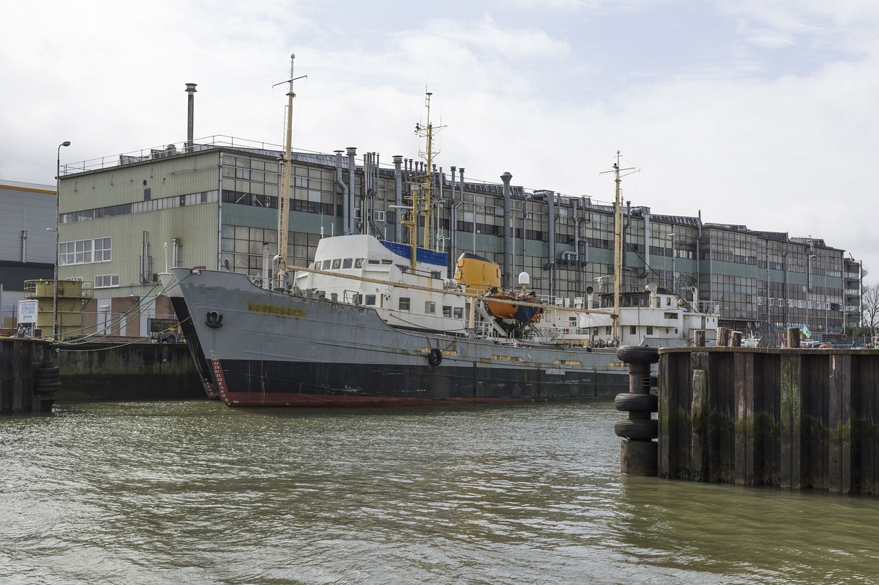 port ship boat free photo