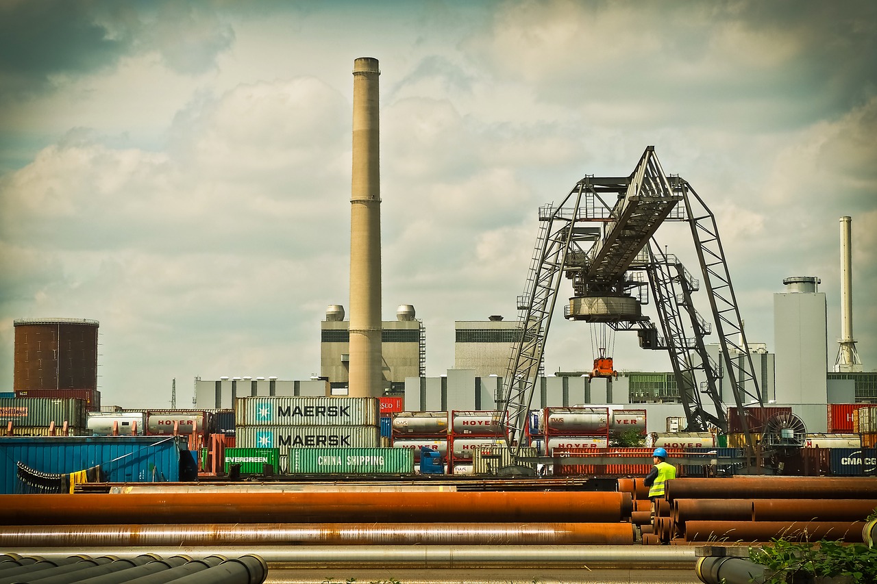 port crane harbour crane free photo