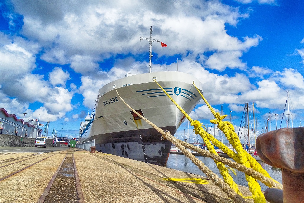 port boat ship free photo