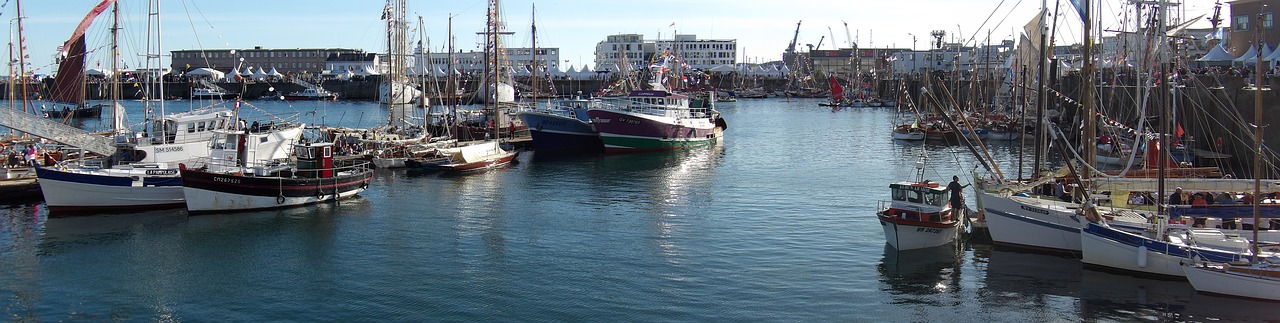 port fishing fishing boats free photo