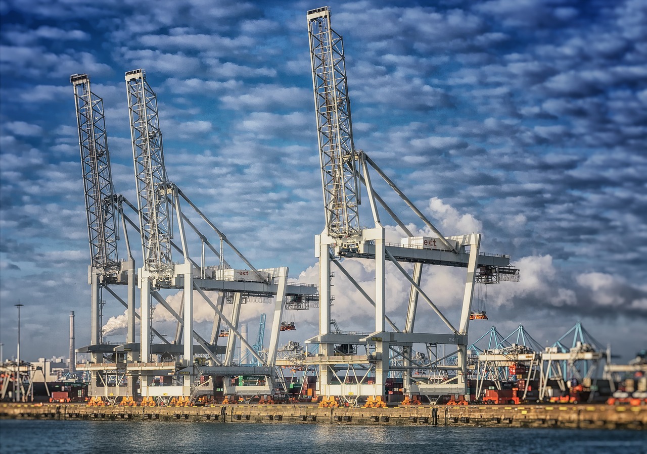 port crane rotterdam free photo