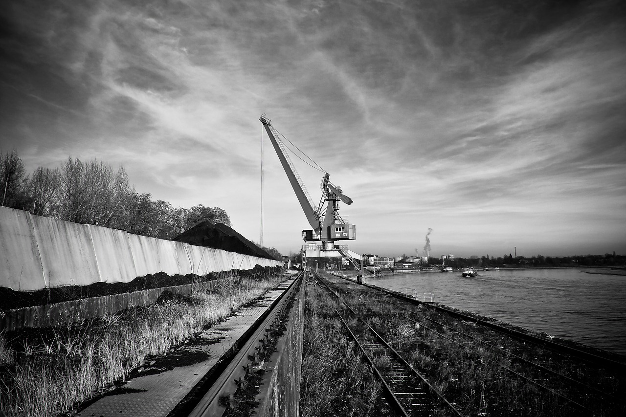 port crane harbour crane free photo
