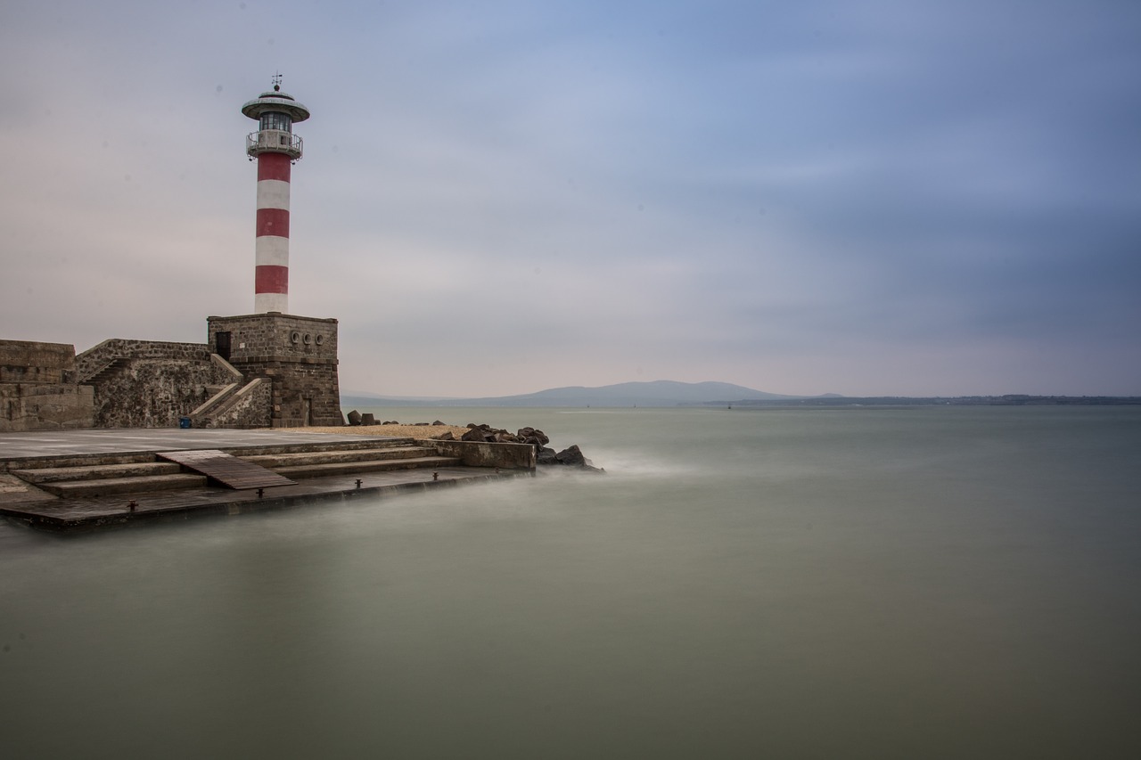 port lighthouse sea free photo