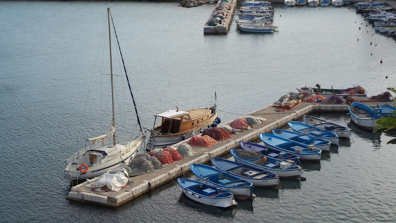 port boats puglia free photo