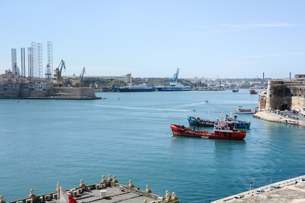 port ship malta free photo