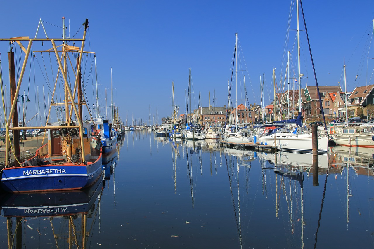 port sailing boat boats free photo