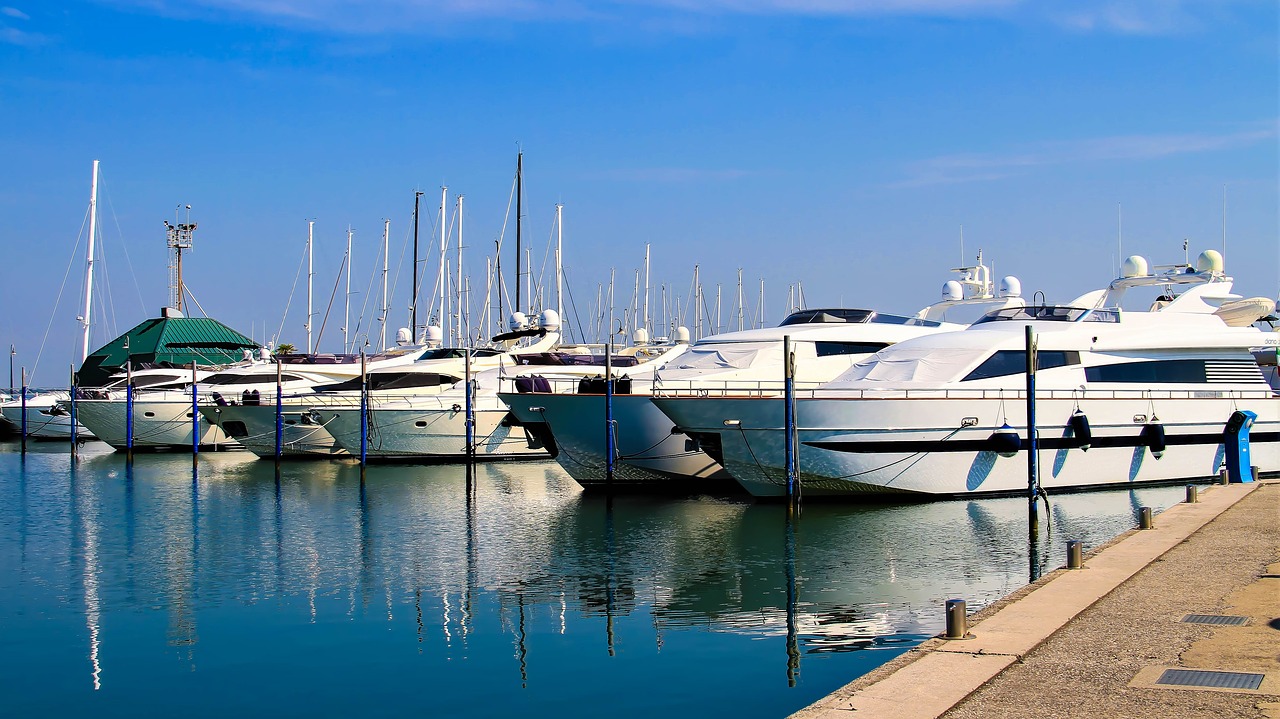 port ship port boat harbour free photo