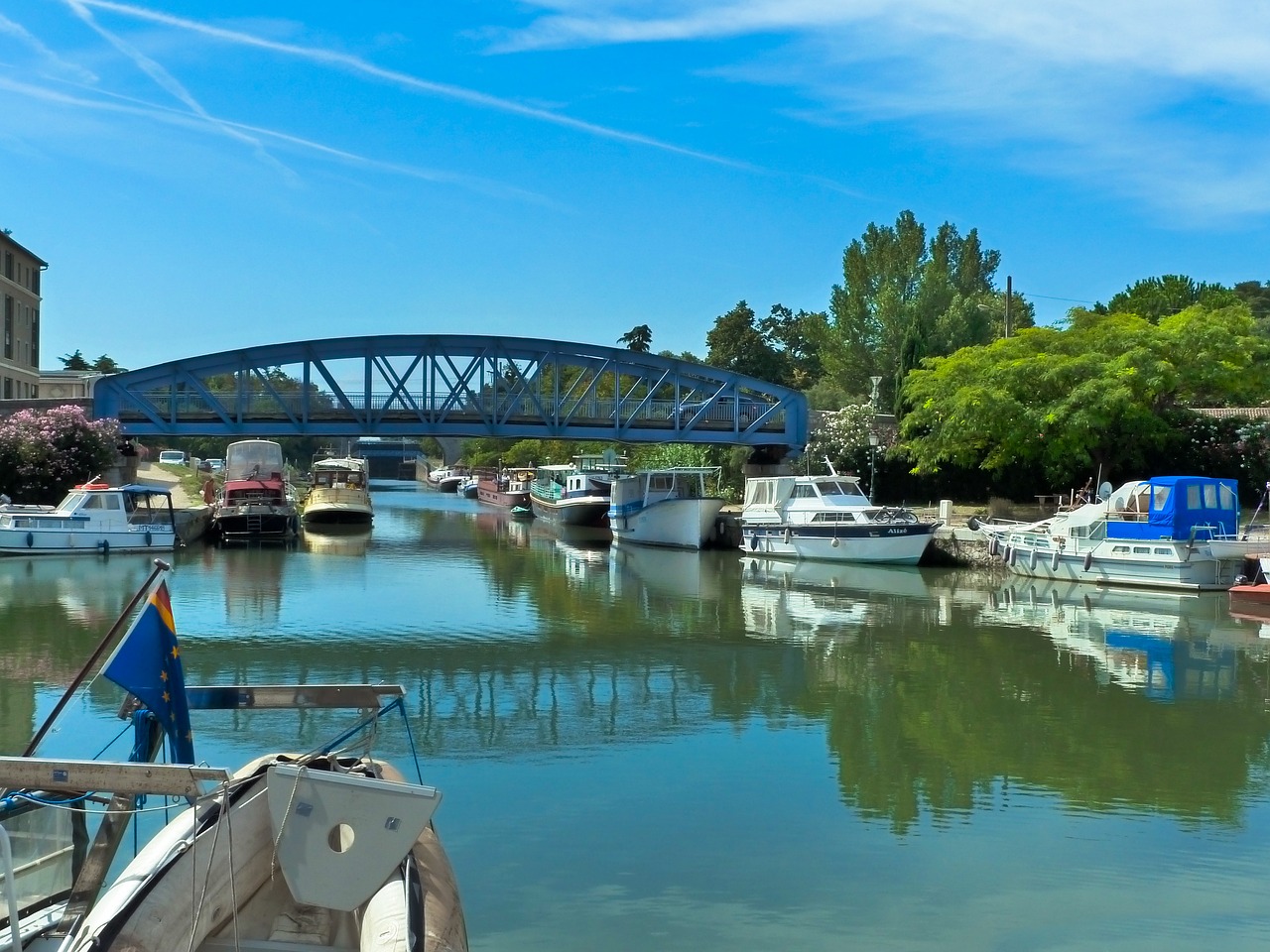 port beaucaire boat free photo