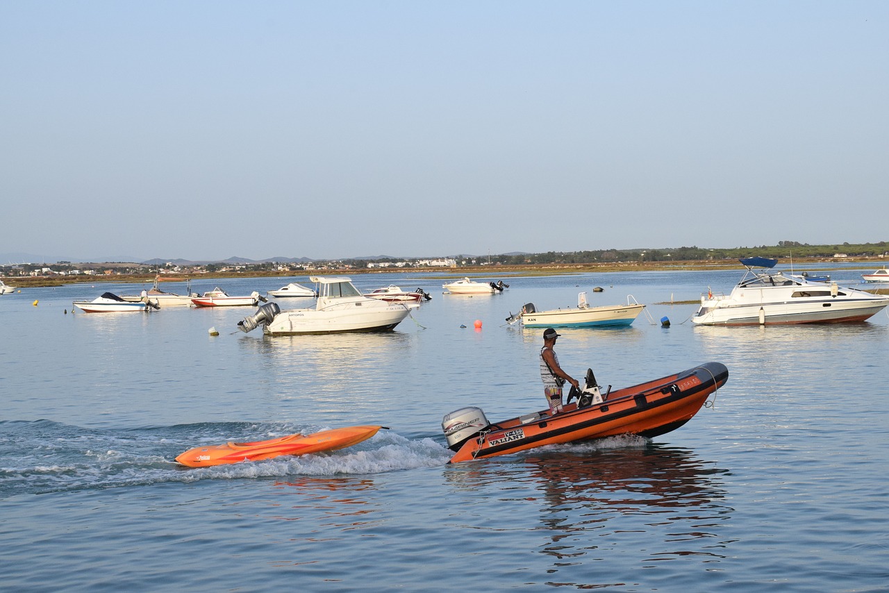 port boat boats free photo