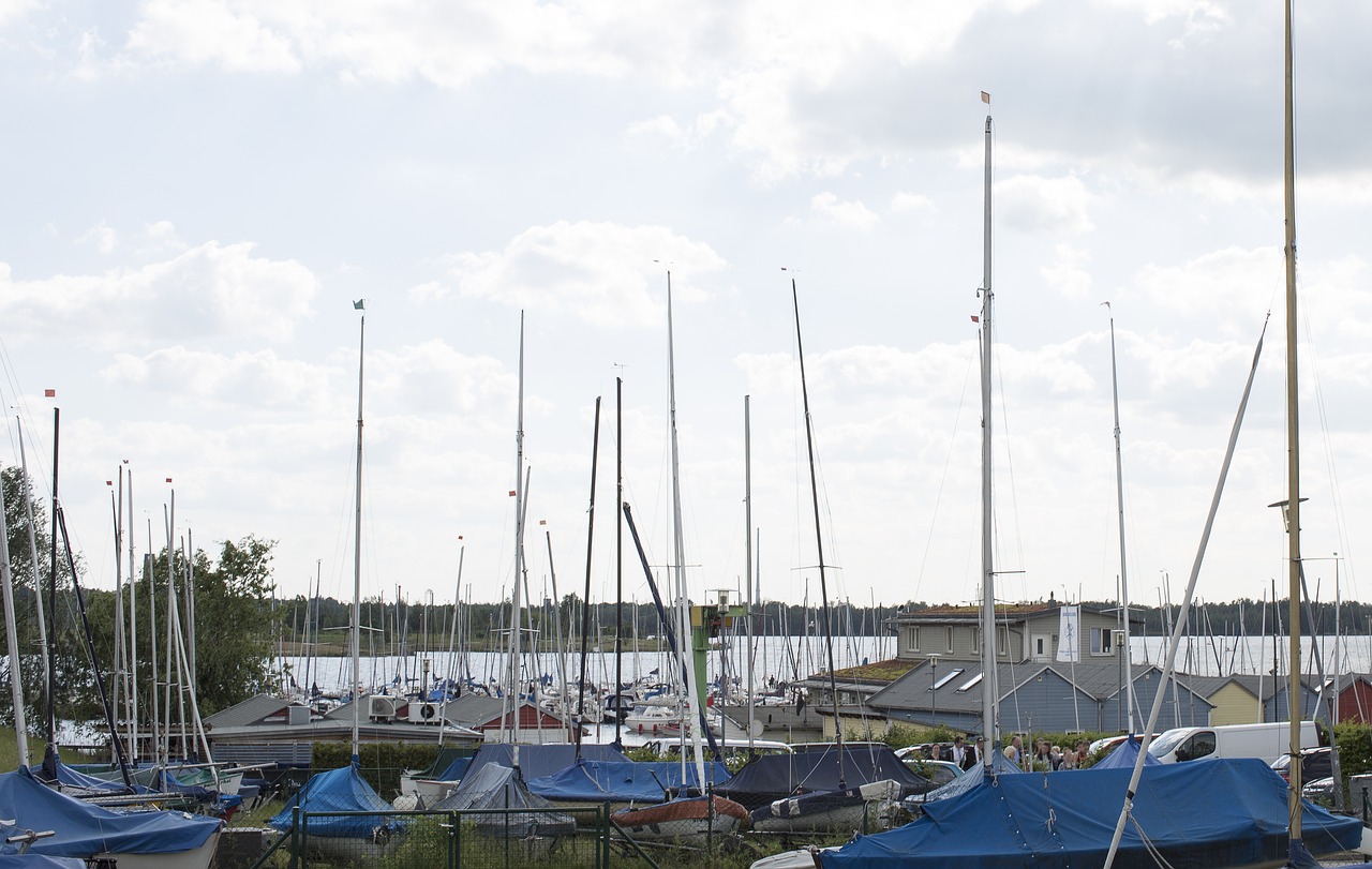 port boats fishing boats free photo