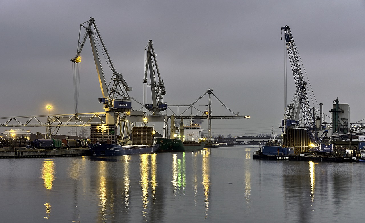 port  pier  waters free photo