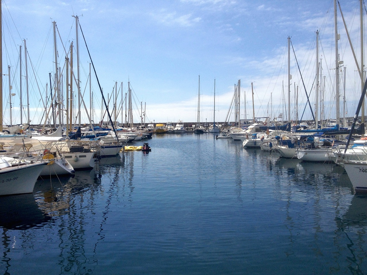 port boats ships free photo