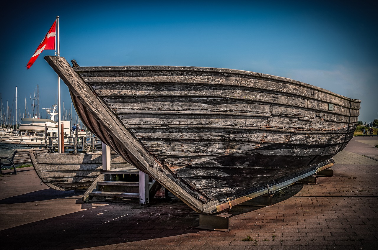 port  boat  old free photo