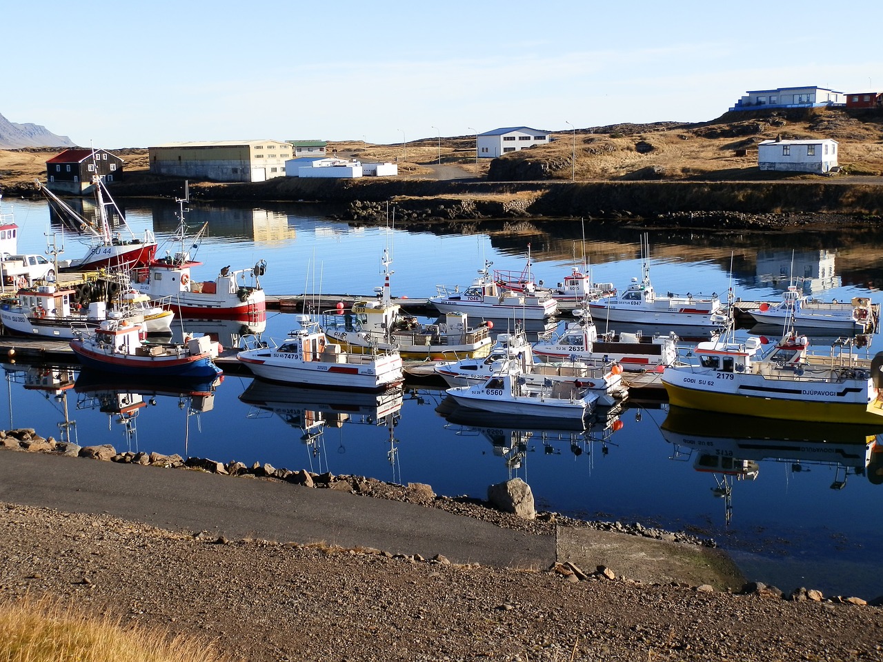 port boats iceland free photo