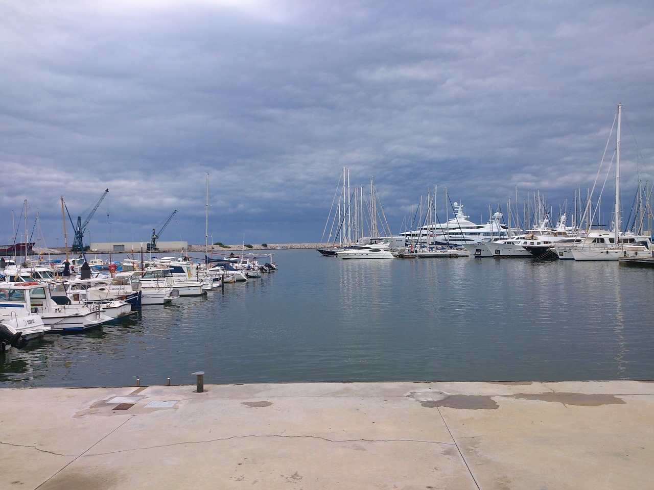 port boats sea free photo