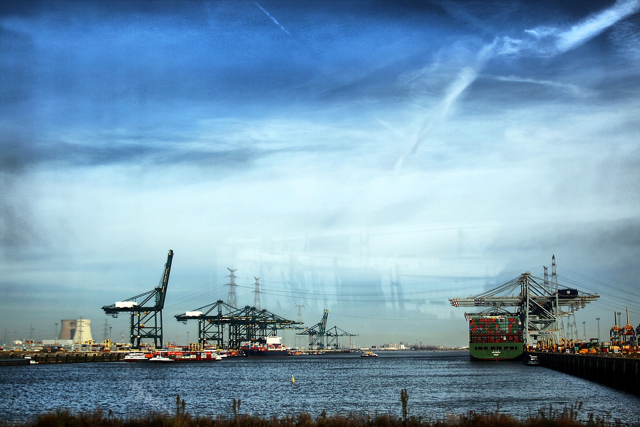 port boats spring free photo