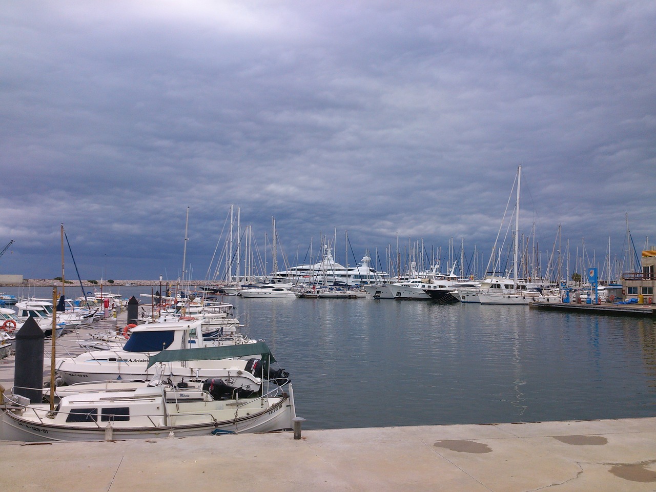 port boats fishing free photo