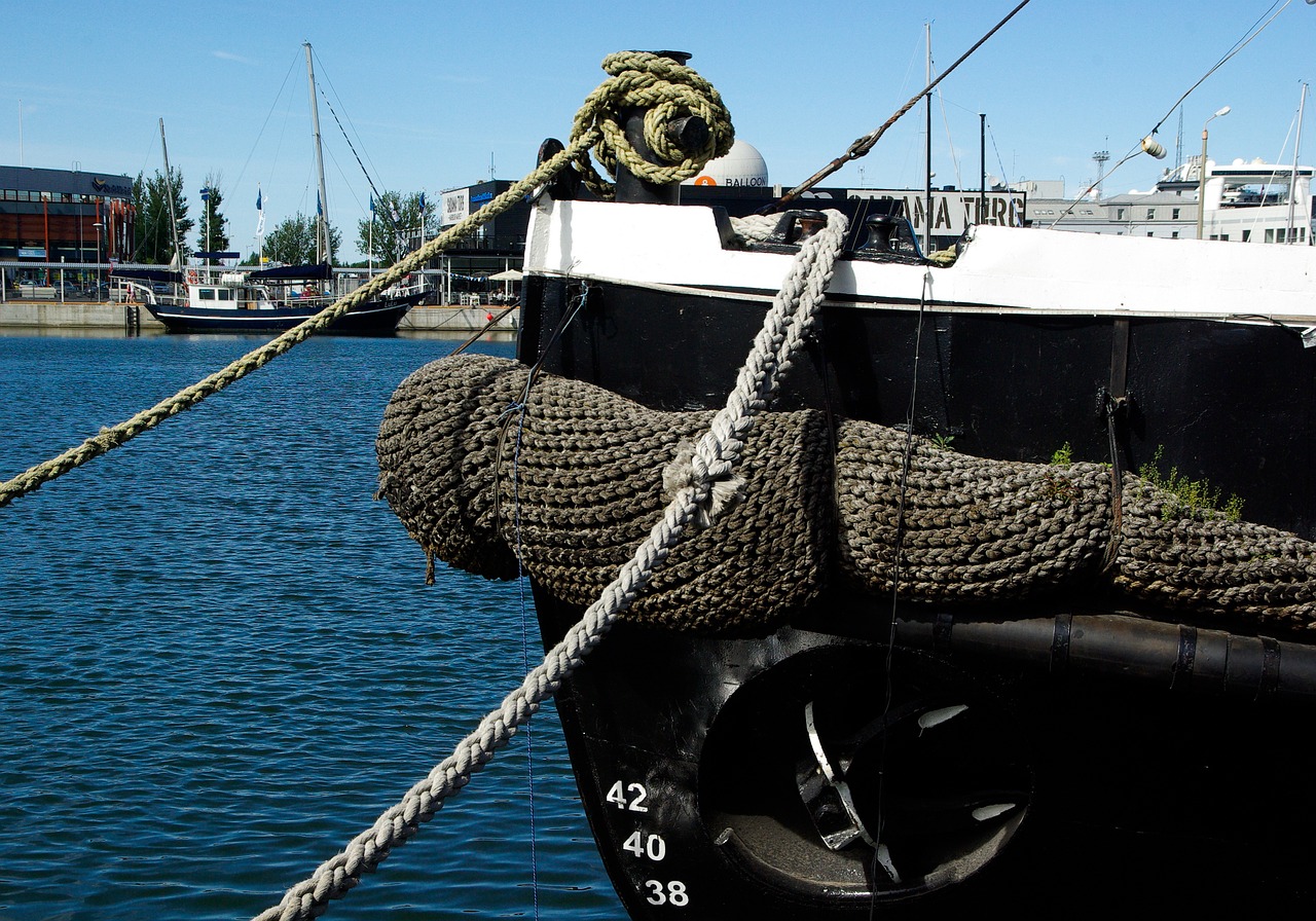 port boats ropes free photo