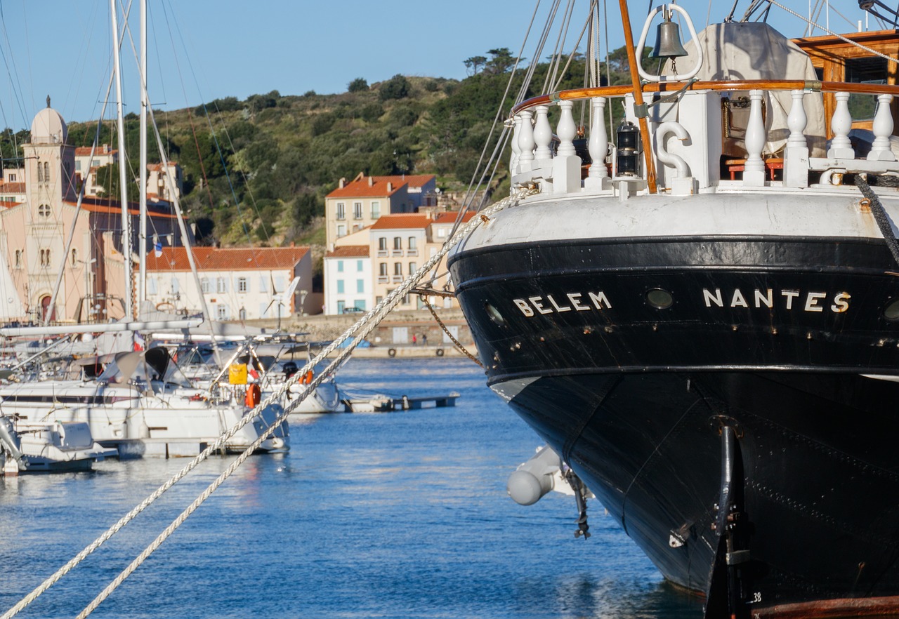 port-vendres  port  boat free photo