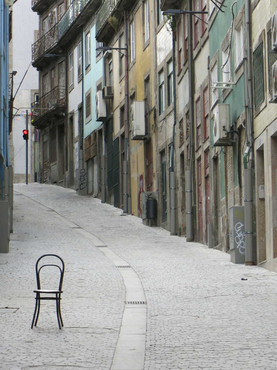 porto chair alley free photo