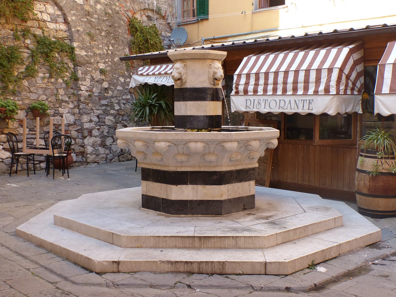 porto venere fountain tuscany free photo
