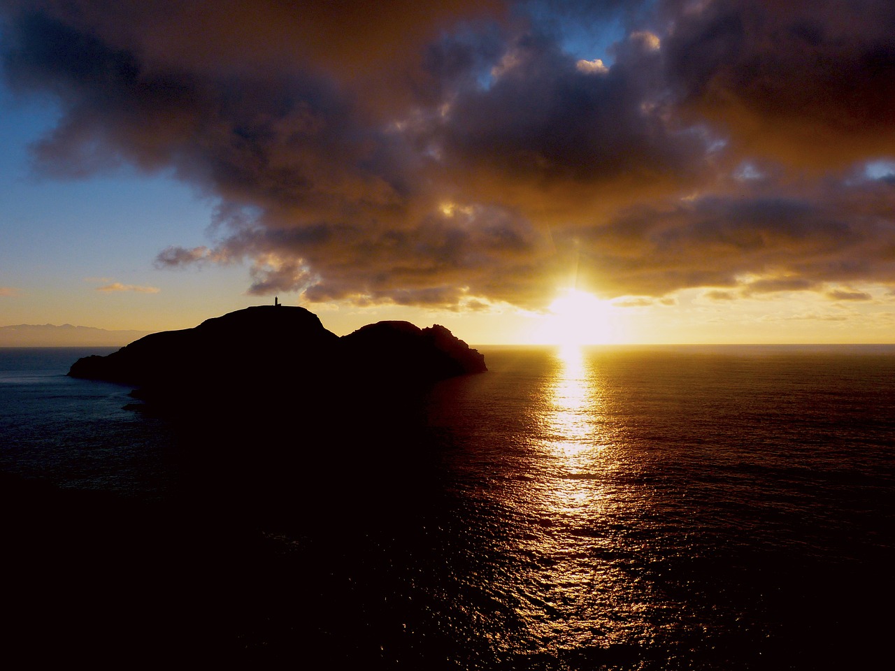 portosanto sunset sea lighthouse free photo
