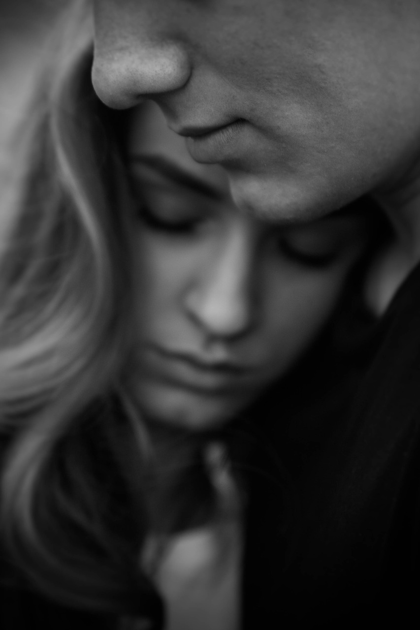 portrait couple black and white free photo