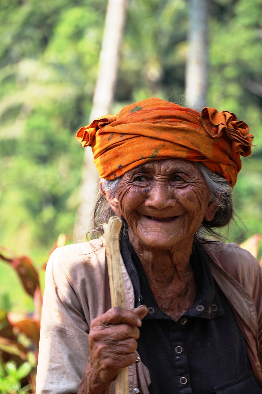 portrait bali old woman free photo